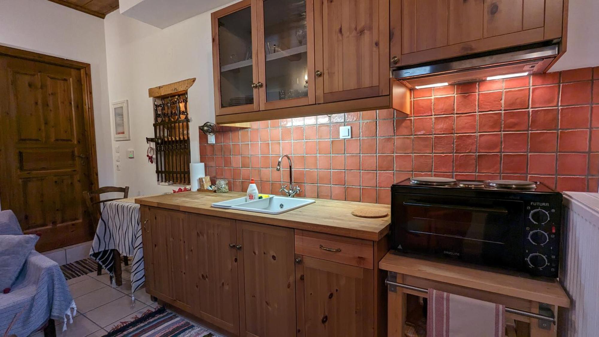 Diminio 2 Apartment At Livadi アラコバ エクステリア 写真