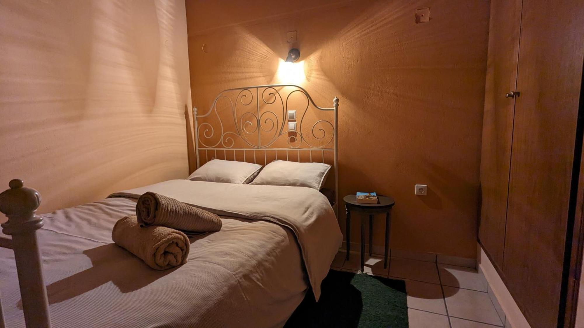 Diminio 2 Apartment At Livadi アラコバ エクステリア 写真