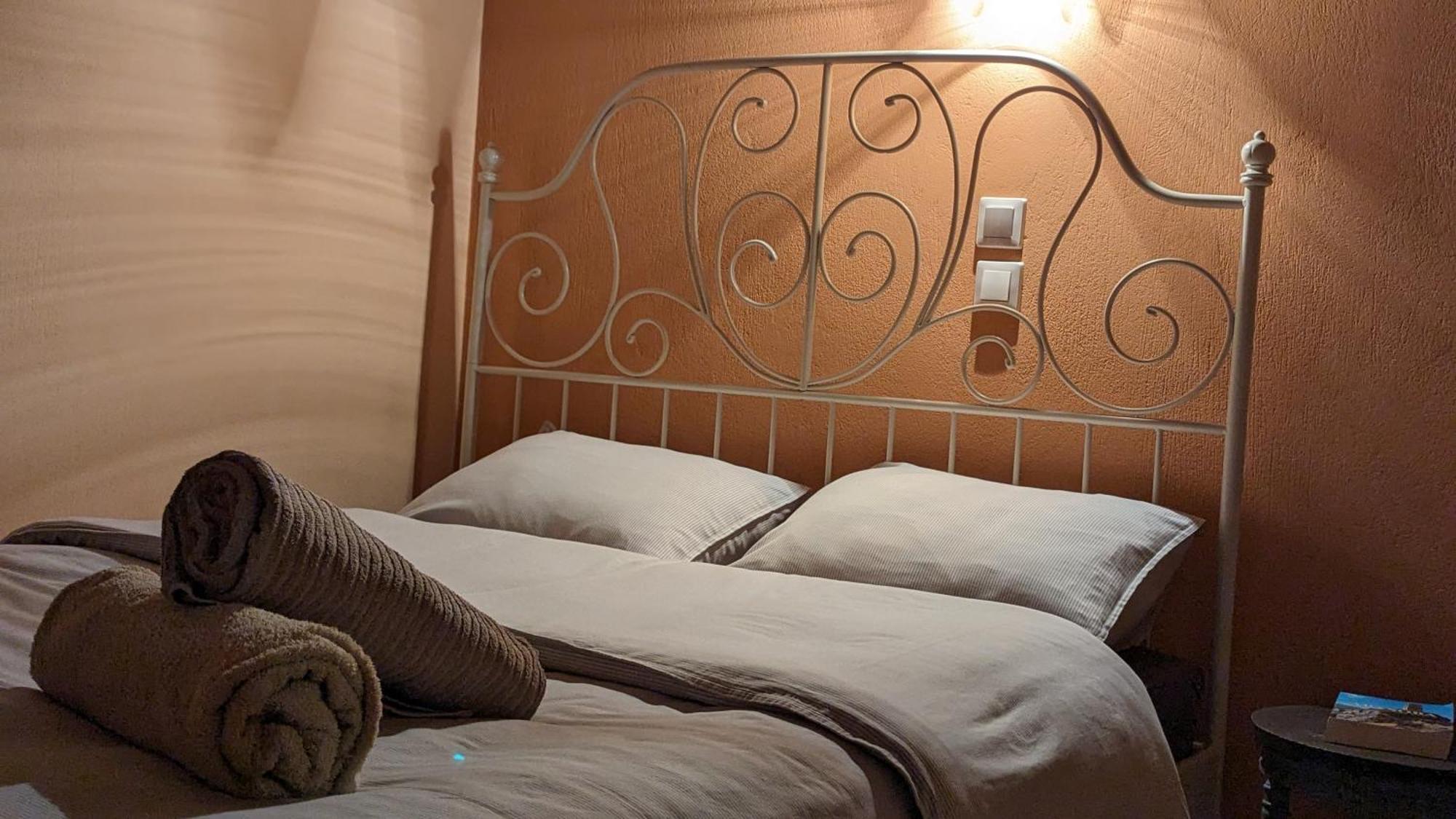Diminio 2 Apartment At Livadi アラコバ エクステリア 写真